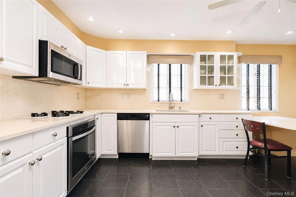 47 Stanley Circle Staten Island, NY 10308