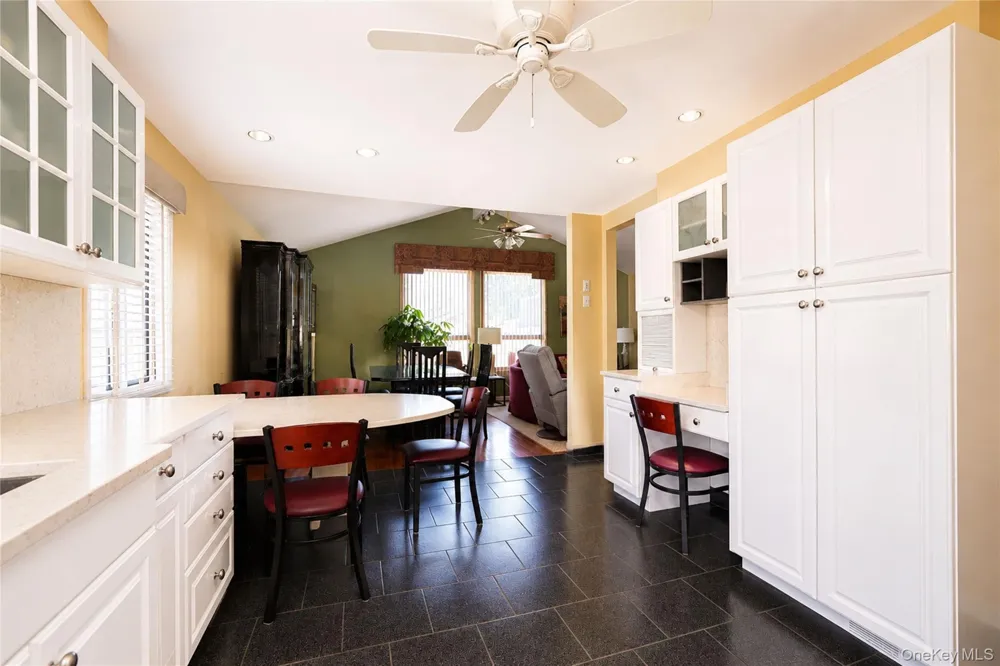 47 Stanley Circle Staten Island, NY 10308