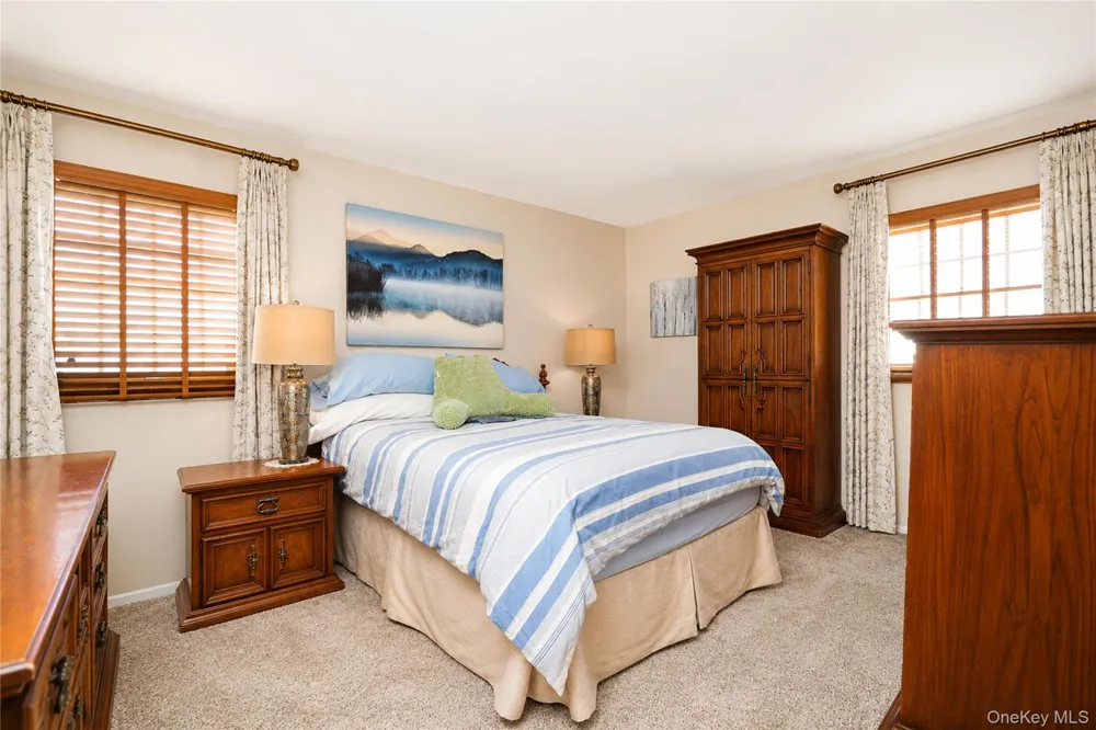 47 Stanley Circle Staten Island, NY 10308