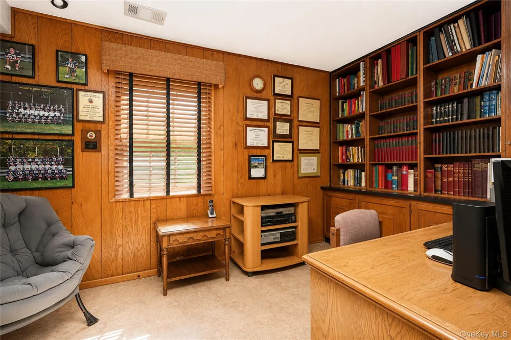 47 Stanley Circle Staten Island, NY 10308