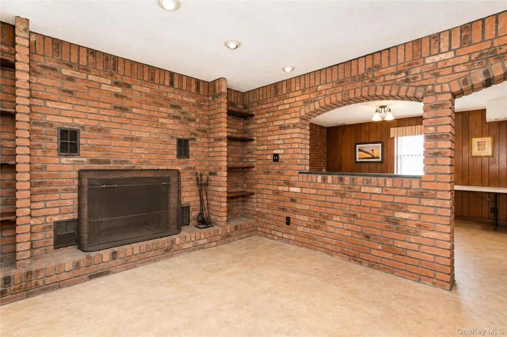 47 Stanley Circle Staten Island, NY 10308