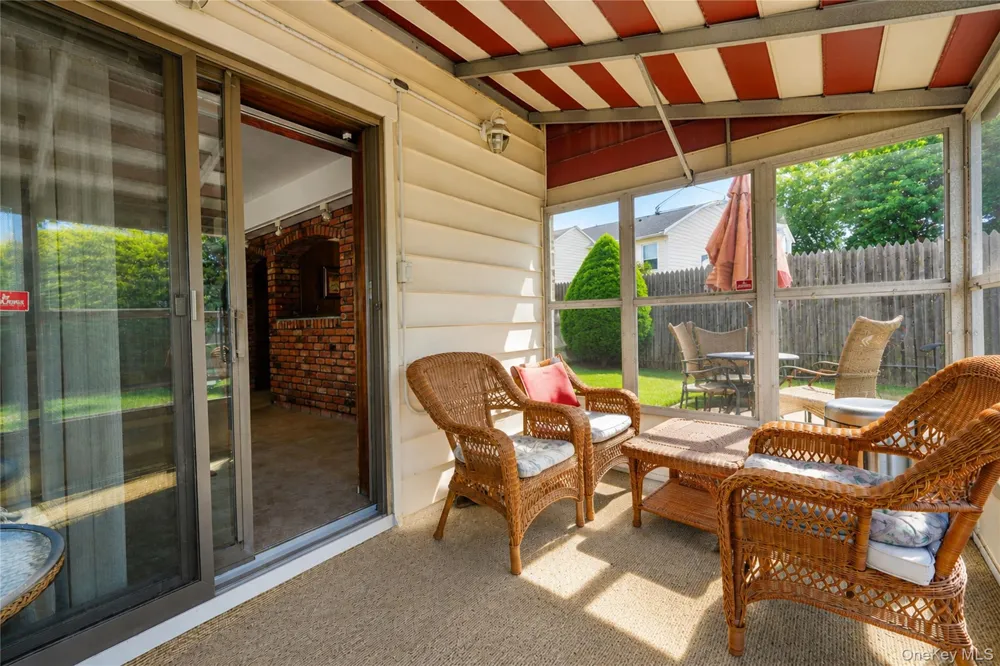 47 Stanley Circle Staten Island, NY 10308