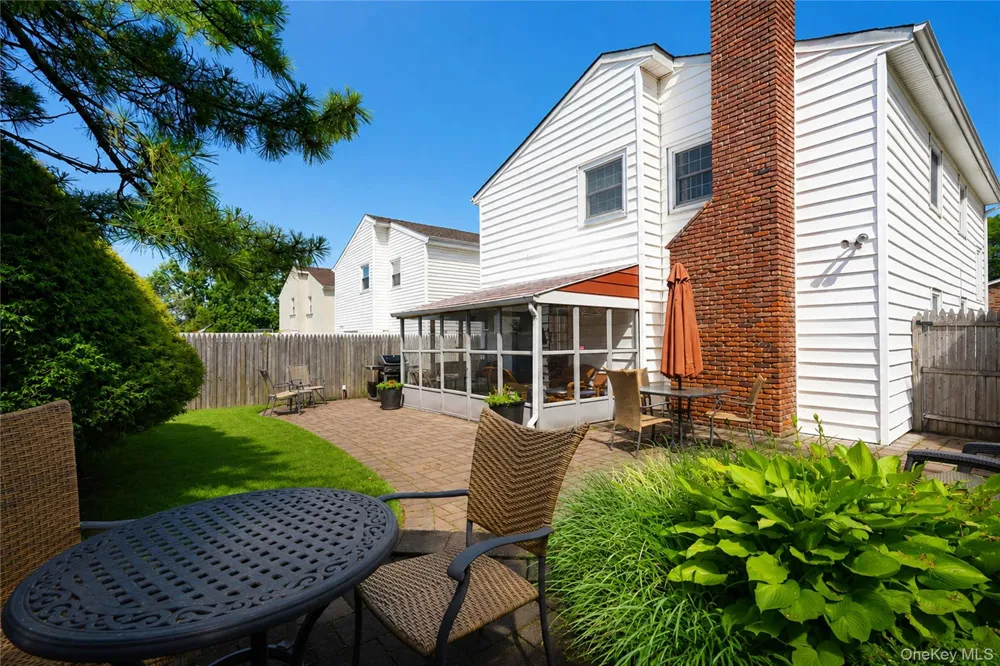 47 Stanley Circle Staten Island, NY 10308