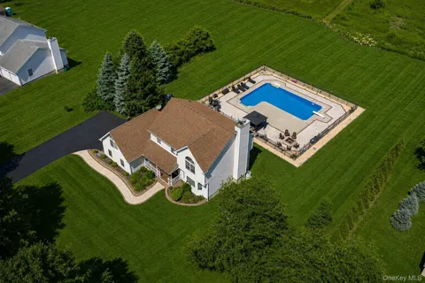 89 Brookside Lane