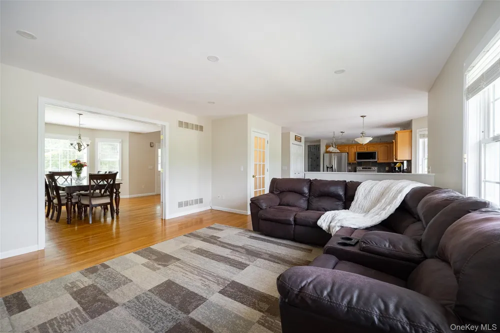 89 Brookside Lane Lagrangeville, NY 12540