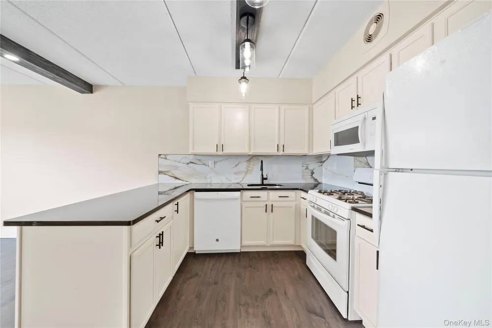 195 Beach 60th Street Arverne, NY 11692