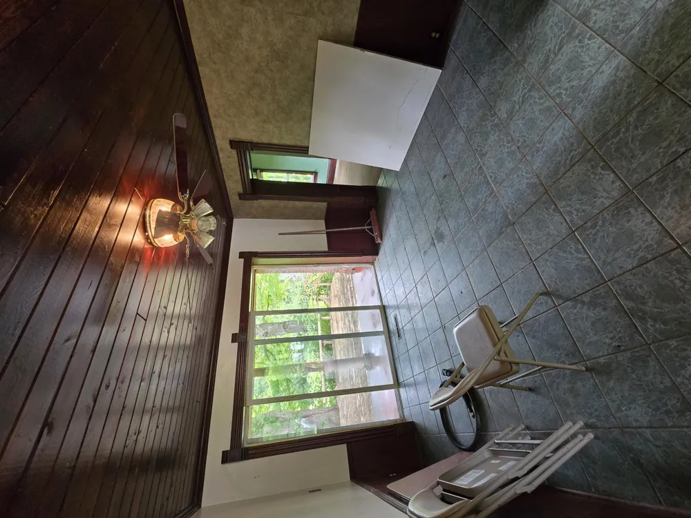 8733 S Cochran Avenue Charlotte City, MI 49076