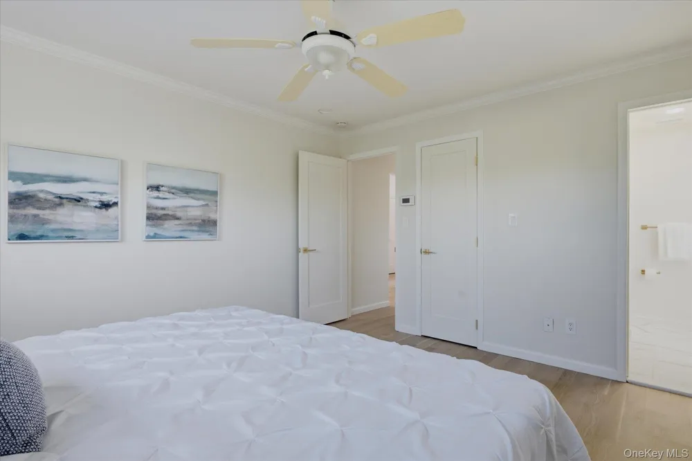 16 Meadow Lane Westhampton Beach, NY 11978