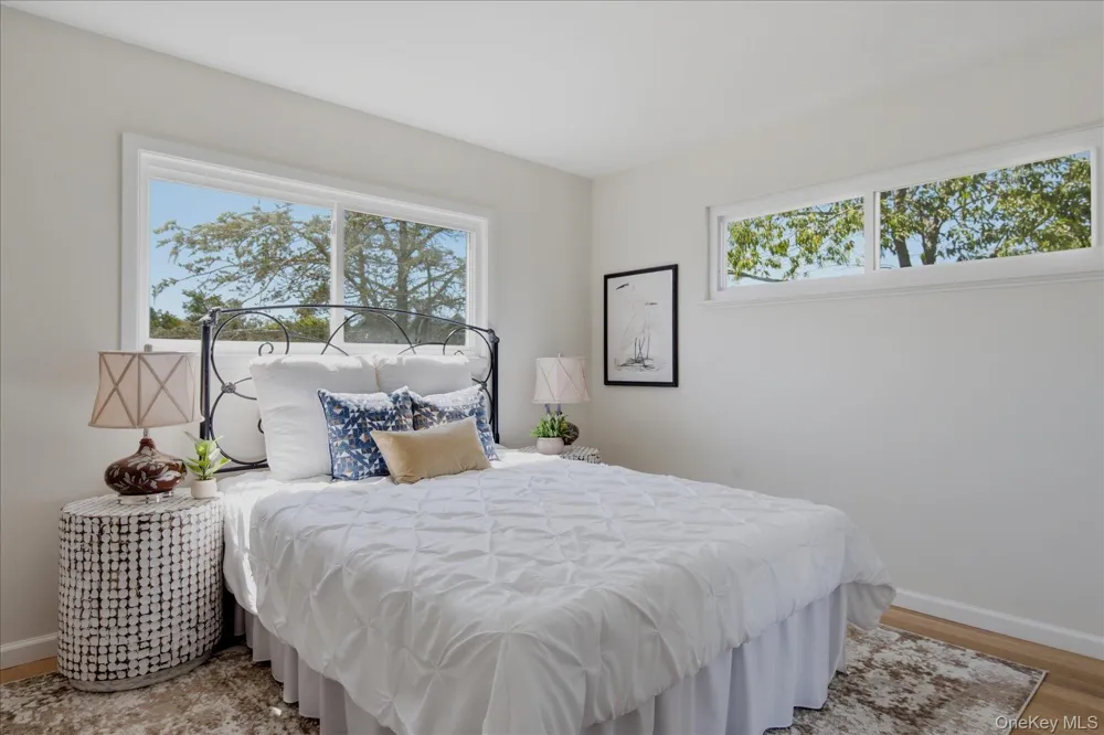 16 Meadow Lane Westhampton Beach, NY 11978