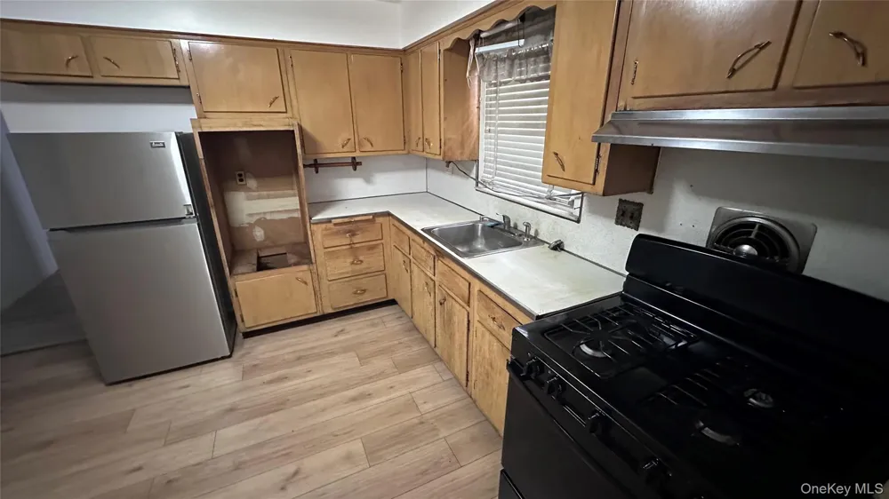 10324 121st Street Richmond Hill, NY 11419