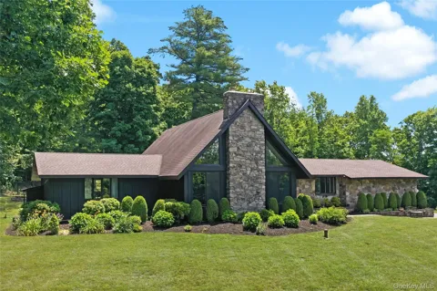 475 Riverside Road