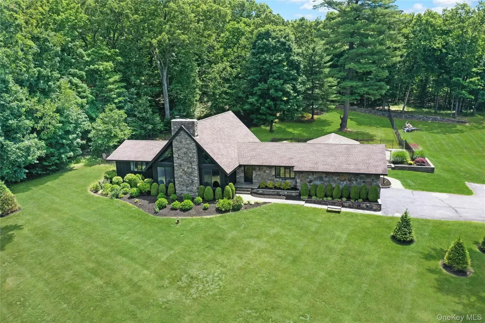 475 Riverside Road Highland, NY 12528