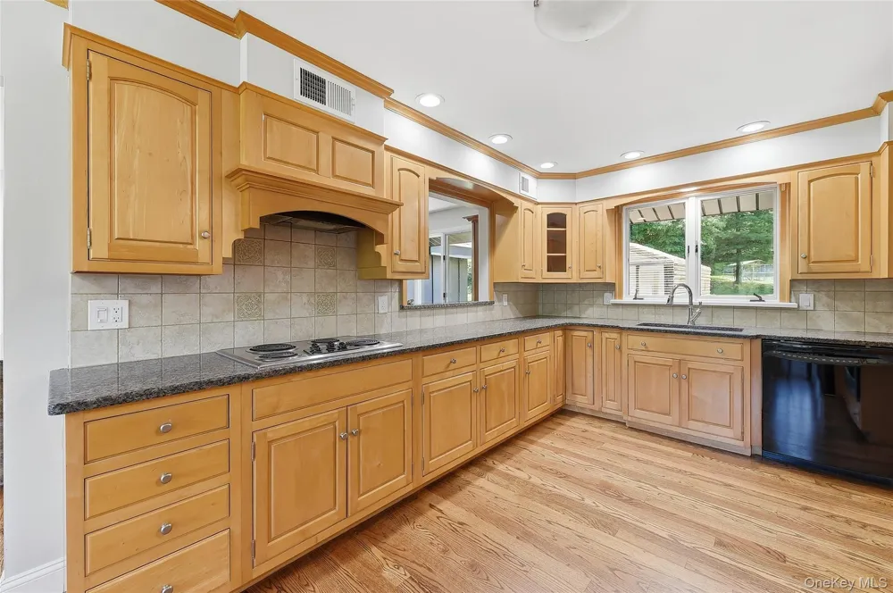 475 Riverside Road Highland, NY 12528