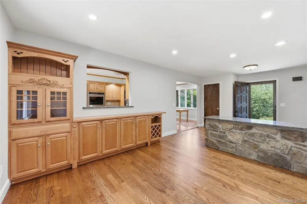 475 Riverside Road Highland, NY 12528