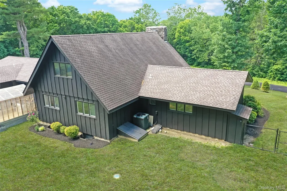 475 Riverside Road Highland, NY 12528