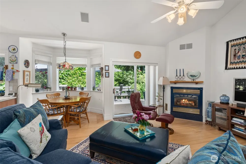 7201 Holly Hedge SW #8 Lakewood, WA 98499