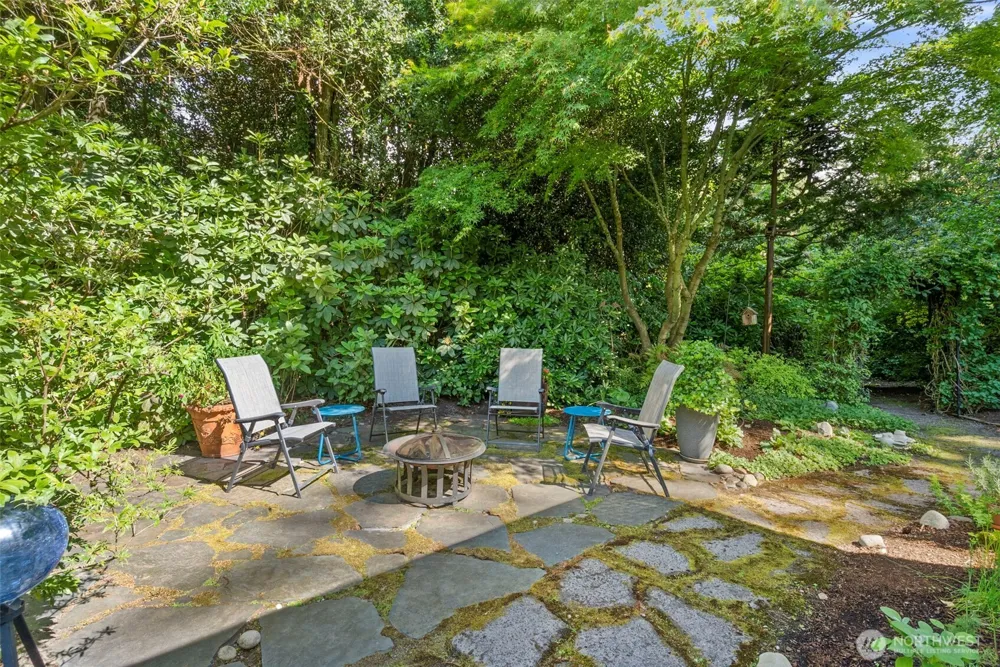 7201 Holly Hedge SW #8 Lakewood, WA 98499