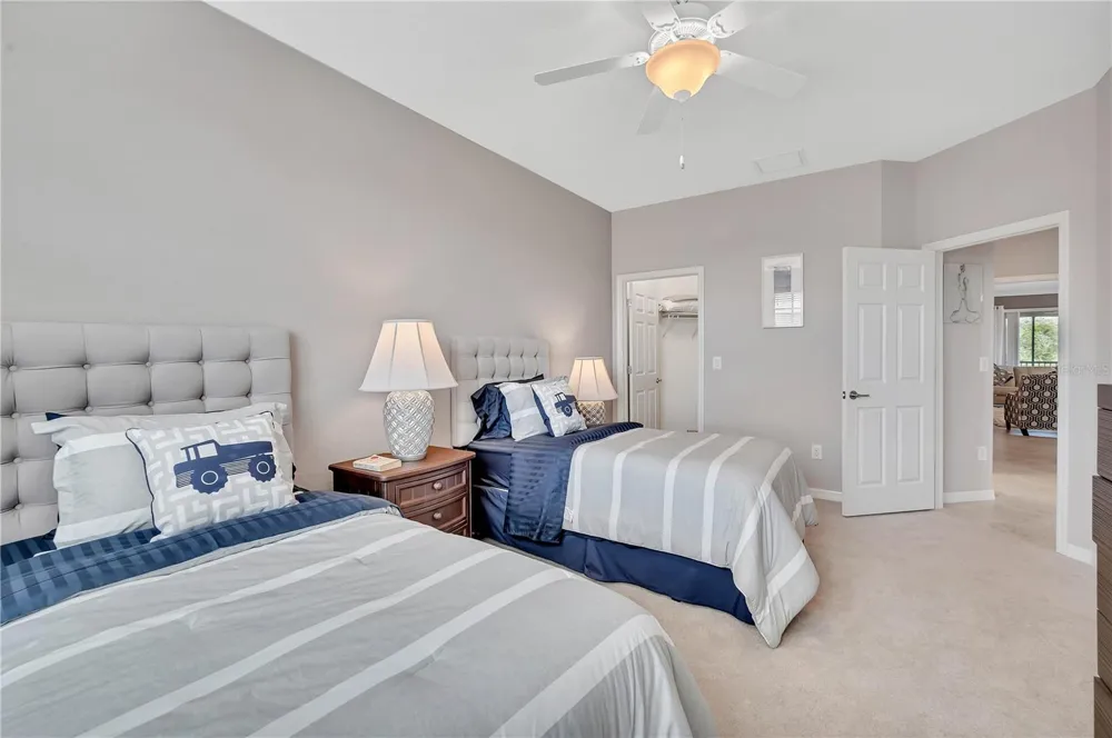 5815 WAKE FOREST RUN #103 Lakewood Ranch, FL 34211