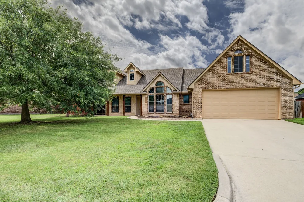2105 Ridgewood Drive Bridgeport, TX 76426