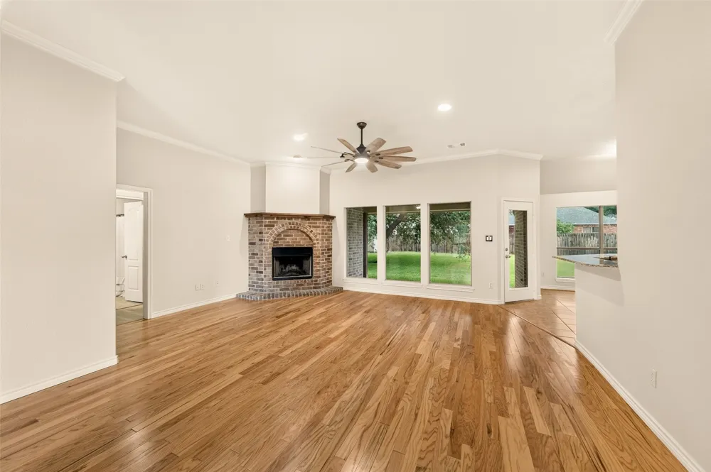 2105 Ridgewood Drive Bridgeport, TX 76426