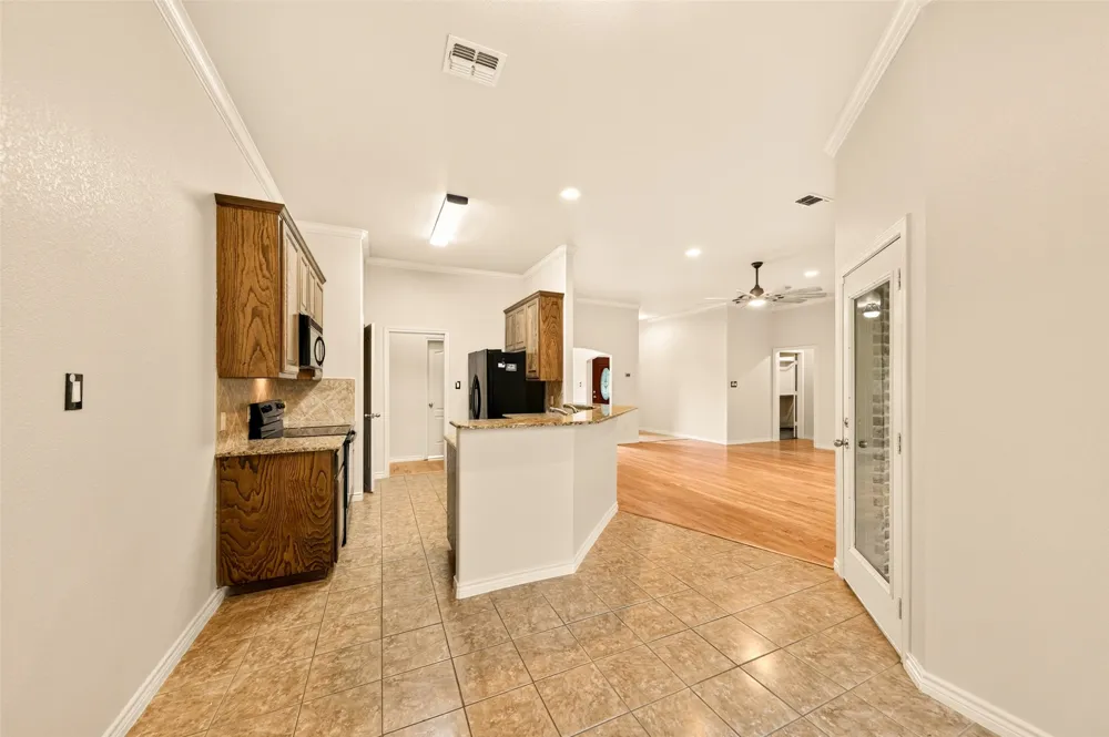 2105 Ridgewood Drive Bridgeport, TX 76426