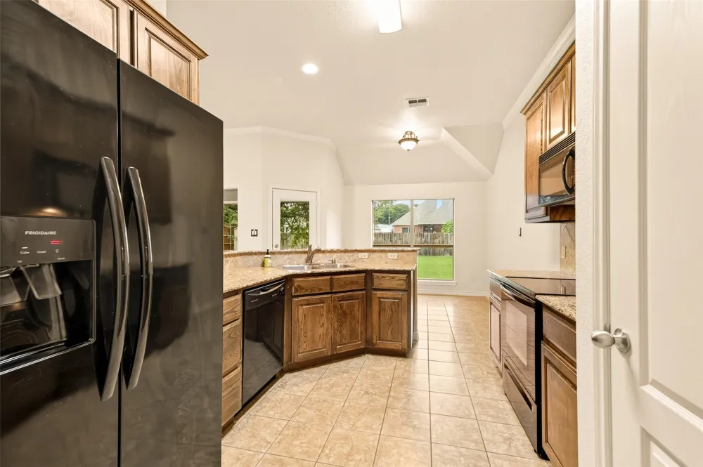 2105 Ridgewood Drive Bridgeport, TX 76426