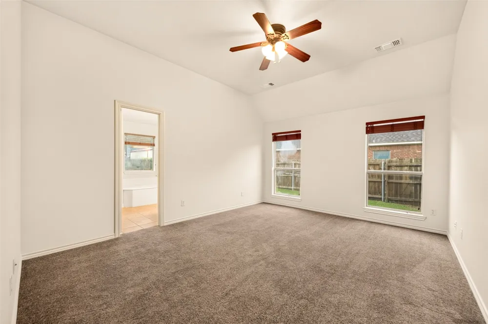 2105 Ridgewood Drive Bridgeport, TX 76426
