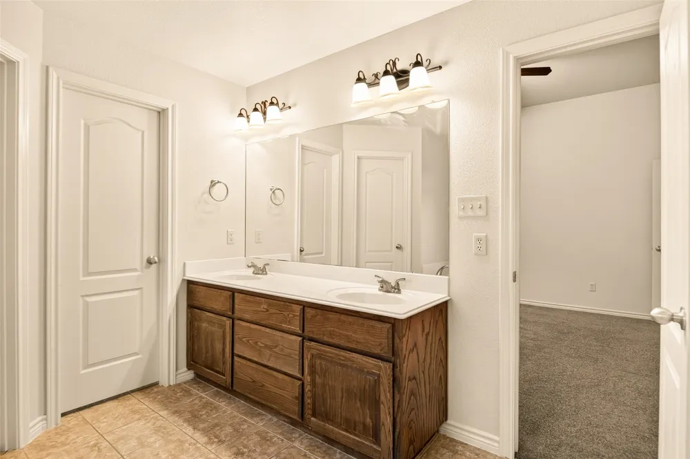2105 Ridgewood Drive Bridgeport, TX 76426