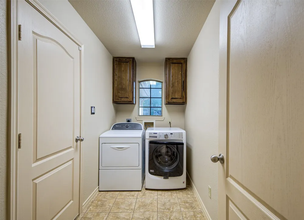 2105 Ridgewood Drive Bridgeport, TX 76426