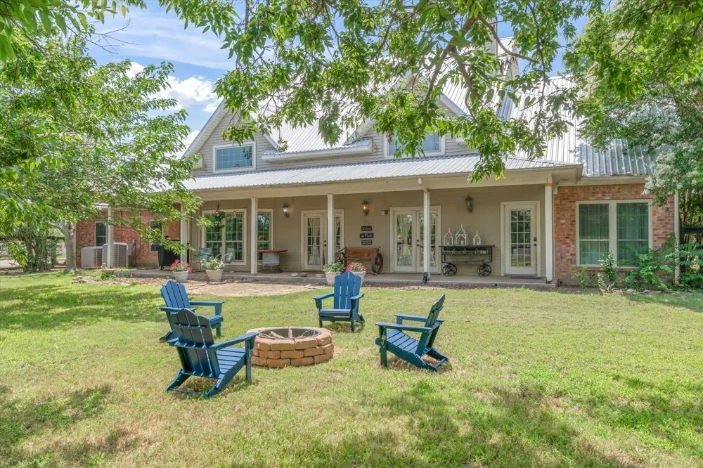 2141 Poetry Road Royse City, TX 75189