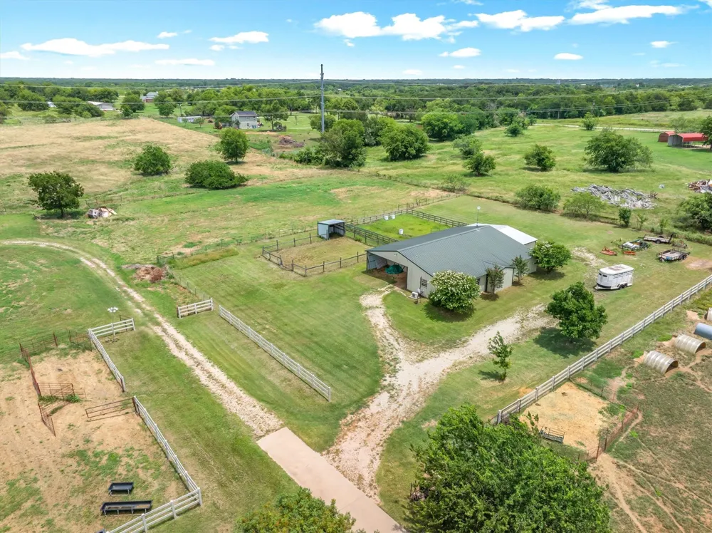 2141 Poetry Road Royse City, TX 75189