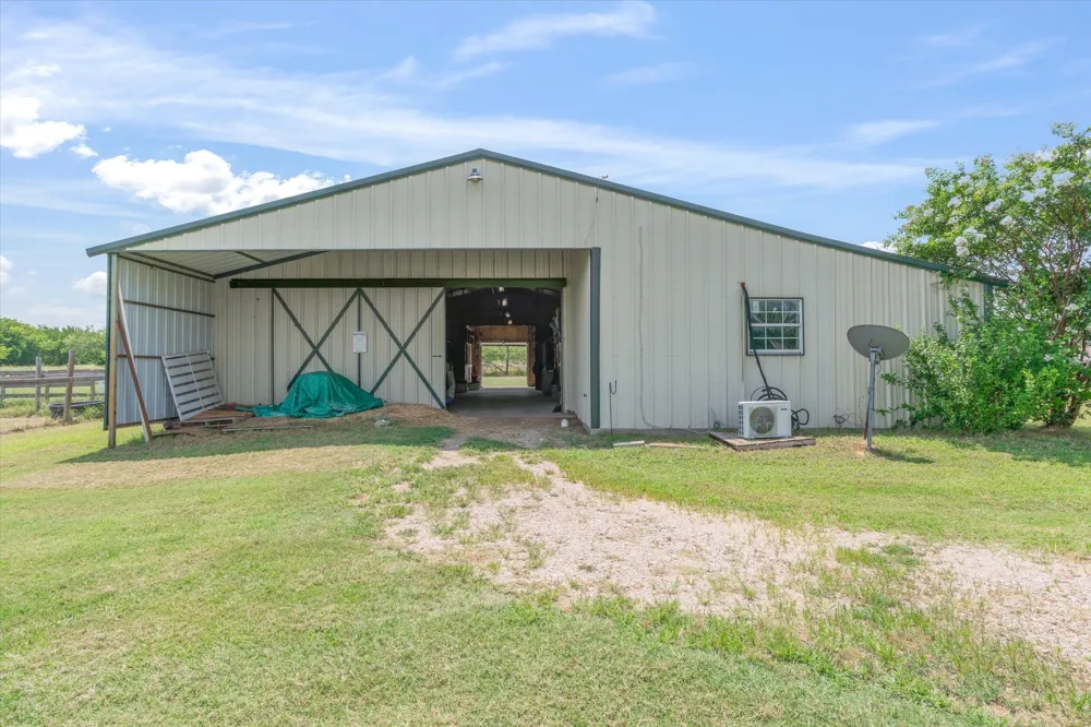 2141 Poetry Road Royse City, TX 75189