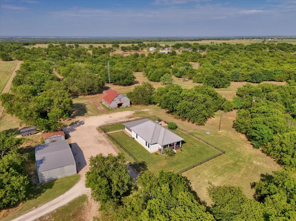 362 County Road 3230 Clifton, TX 76634