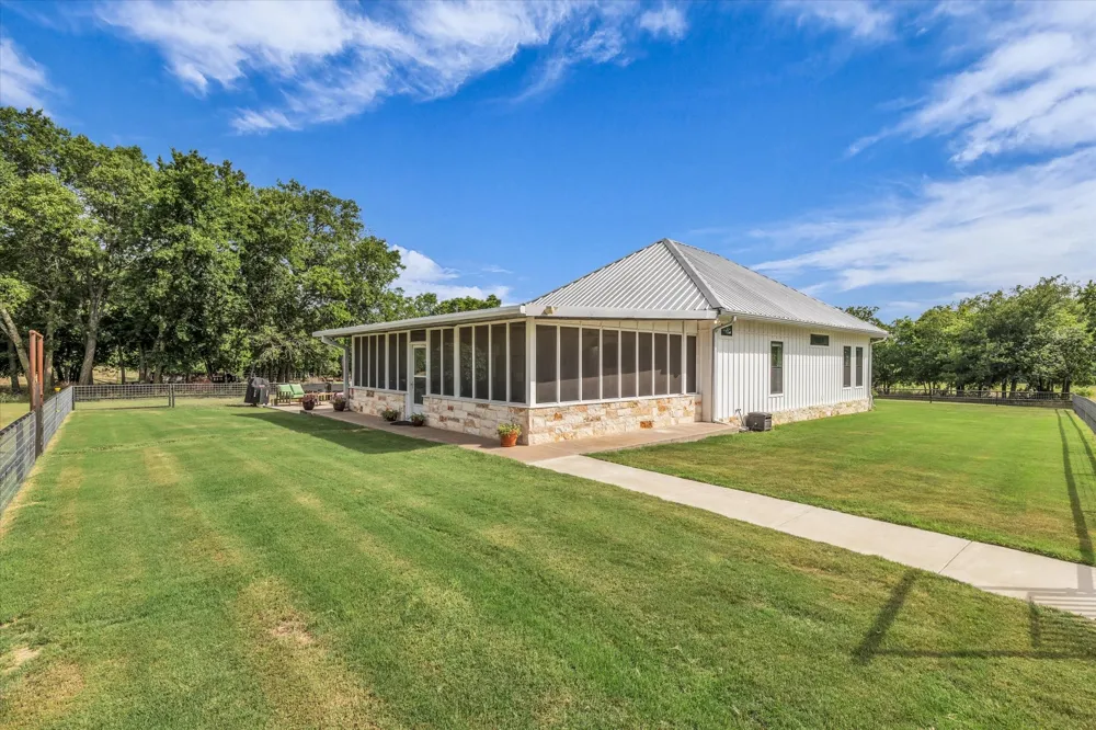 362 County Road 3230 Clifton, TX 76634