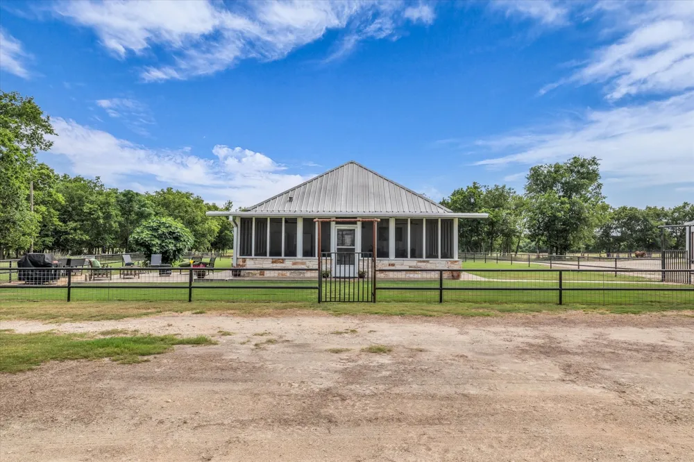 362 County Road 3230 Clifton, TX 76634