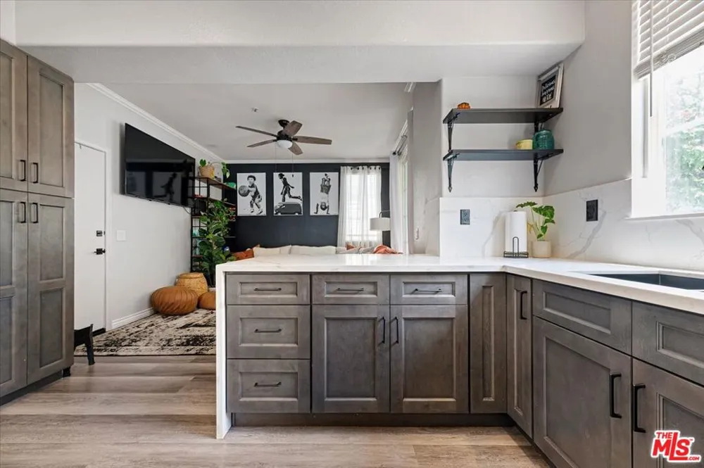 432 Middlebury Court Claremont, CA 91711