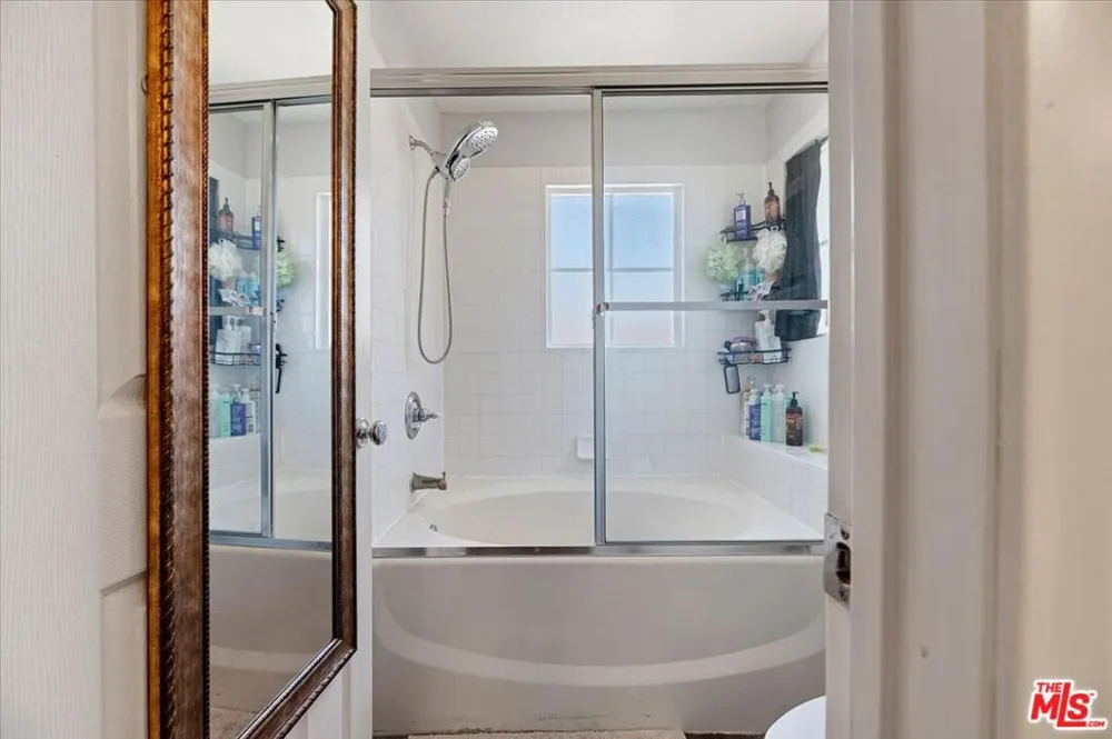 432 Middlebury Court Claremont, CA 91711