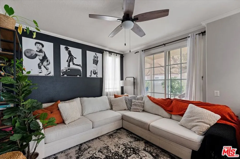 432 Middlebury Court Claremont, CA 91711