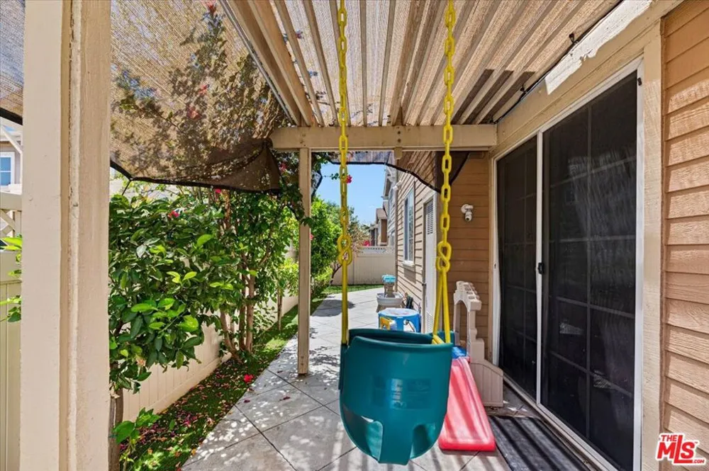432 Middlebury Court Claremont, CA 91711