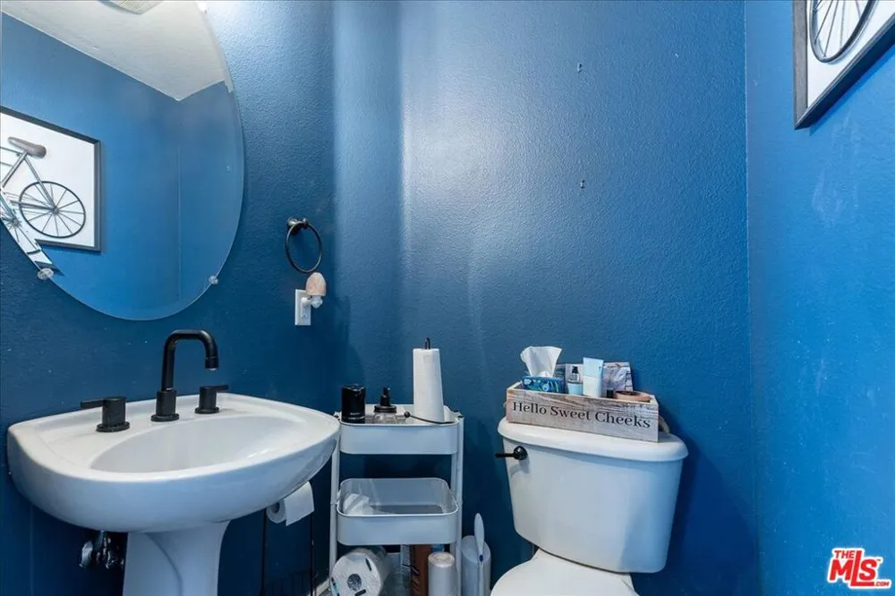 432 Middlebury Court Claremont, CA 91711