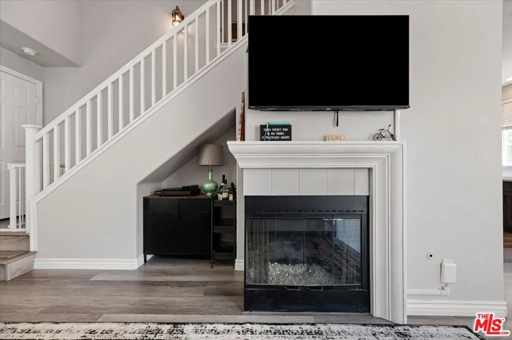 432 Middlebury Court Claremont, CA 91711