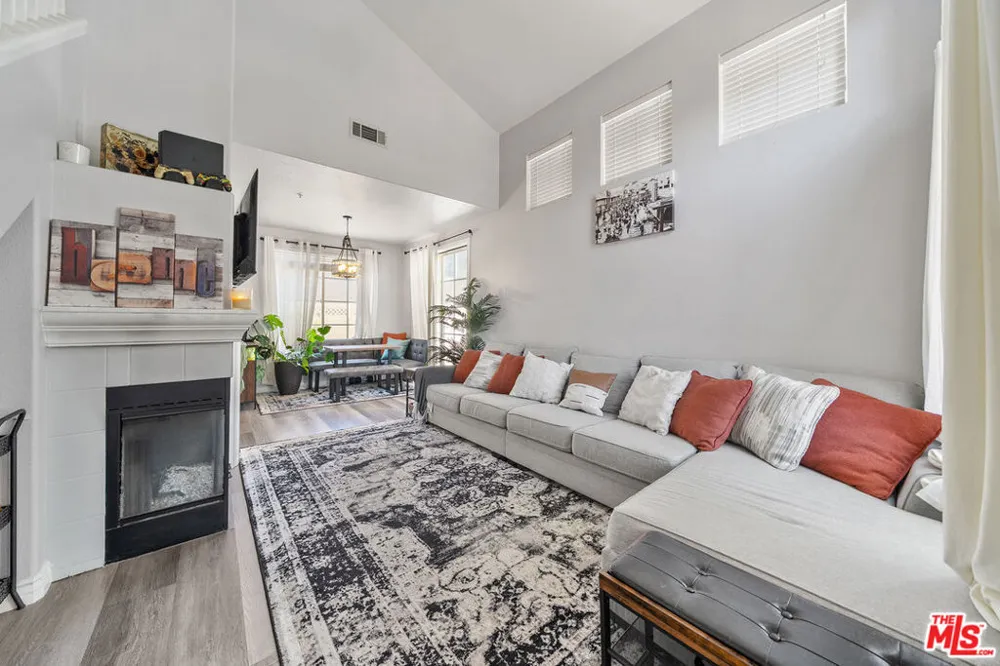 432 Middlebury Court Claremont, CA 91711