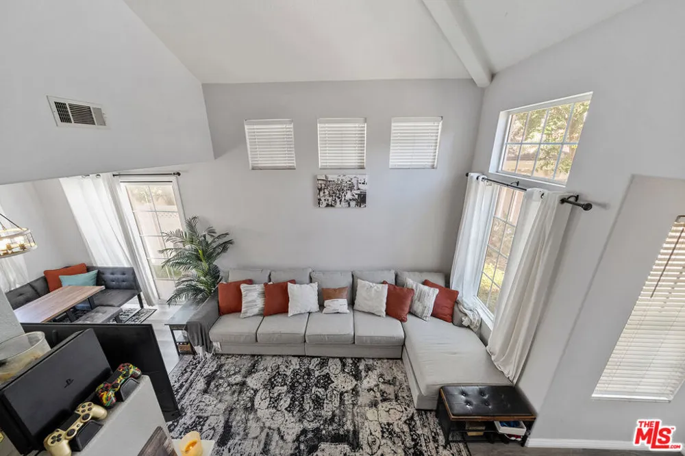 432 Middlebury Court Claremont, CA 91711