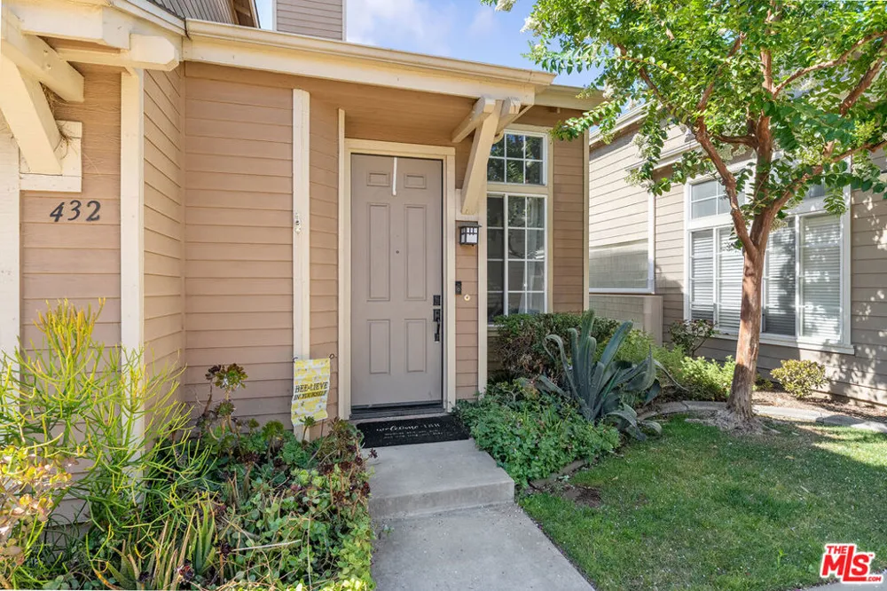 432 Middlebury Court Claremont, CA 91711