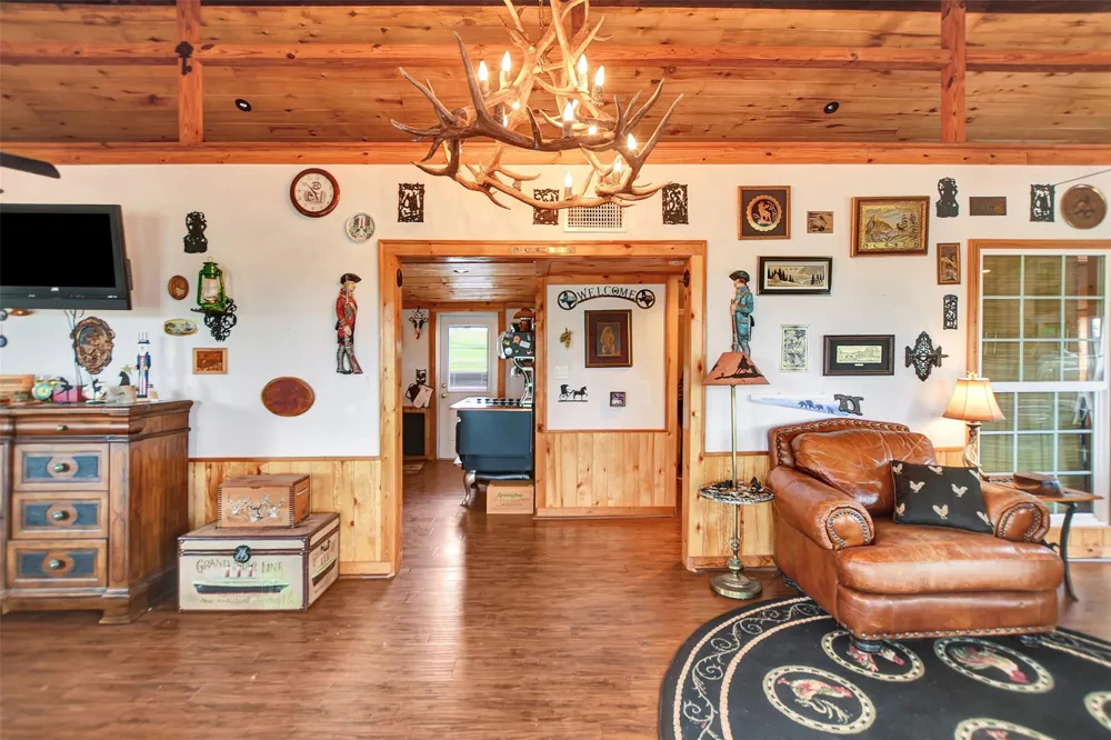 849 County Road 331a Milano, TX 76556