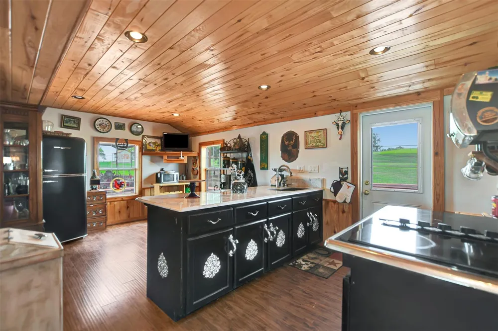 849 County Road 331a Milano, TX 76556