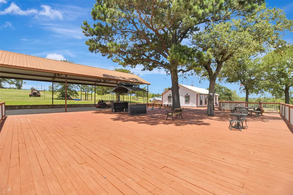 849 County Road 331a Milano, TX 76556