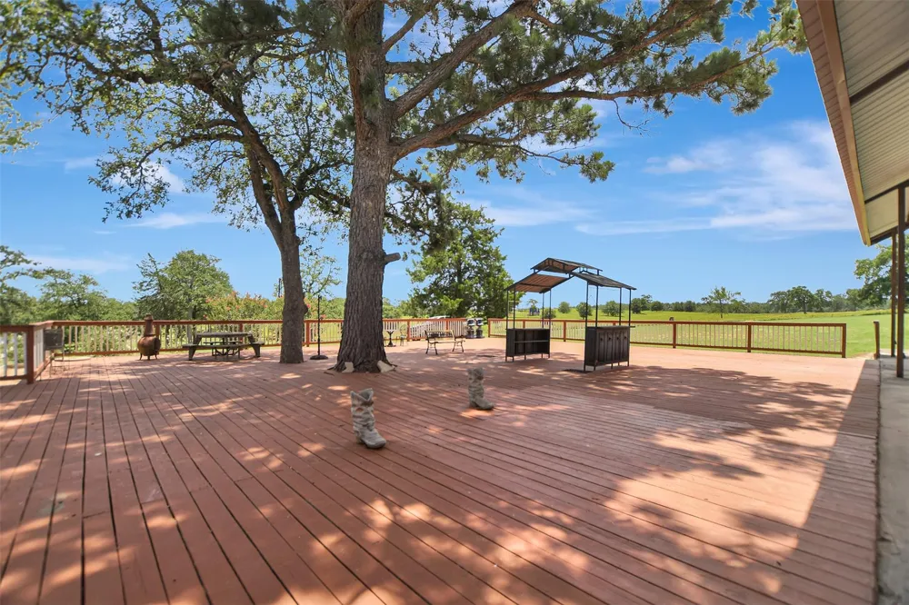 849 County Road 331a Milano, TX 76556