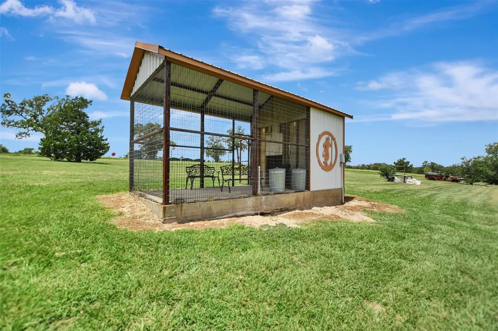 849 County Road 331a Milano, TX 76556