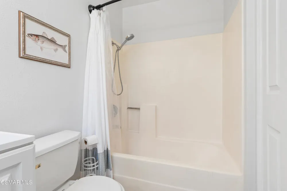 881 Warwick Avenue Thousand Oaks, CA 91360